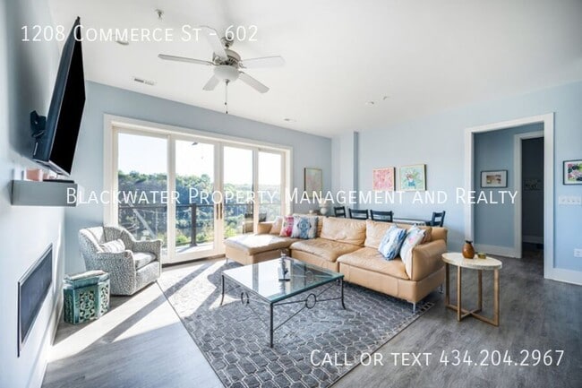 Building Photo - 1208 Commerce St