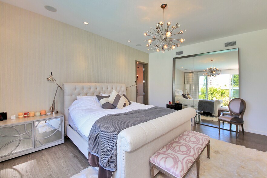 Building Photo - 3054 Elvido Dr
