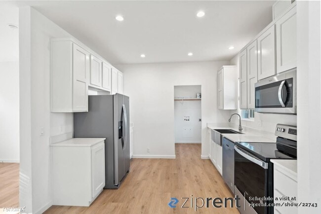 Building Photo - 3 br, 2 bath House - 1133 Lovell Ave, Camp...