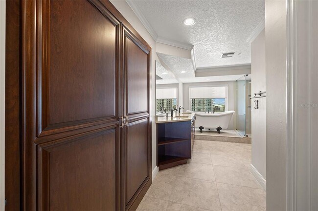 Building Photo - 371 Channelside Walk Way