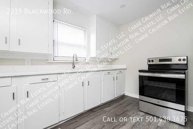 Building Photo - 2219 Blackwood Rd