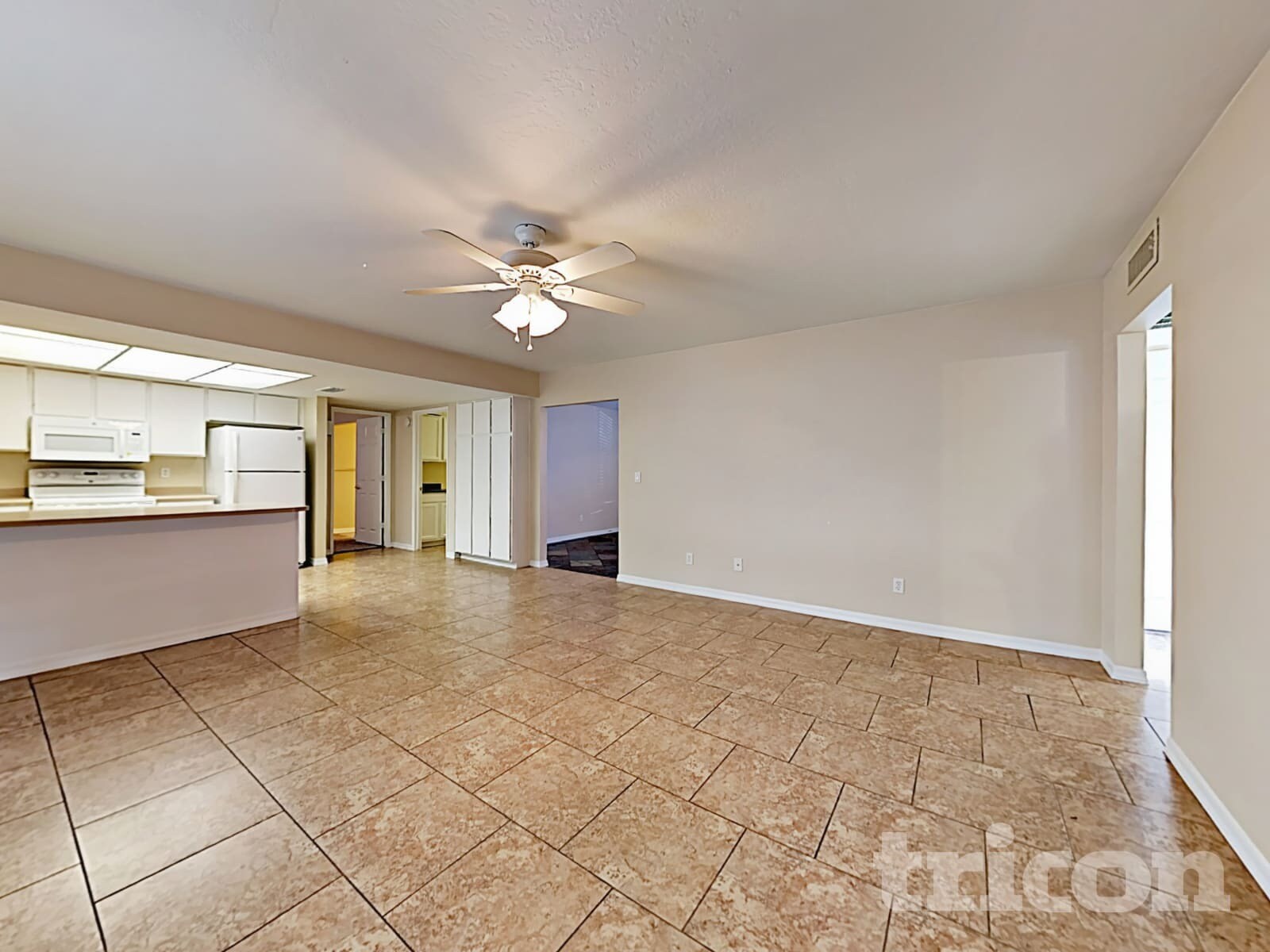 Building Photo - 1113 W Runion Dr