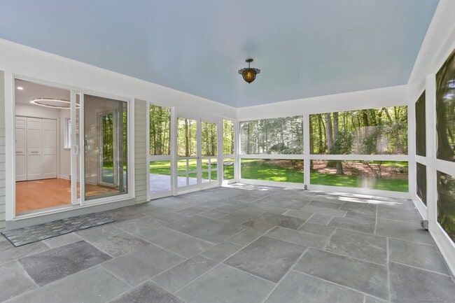 Building Photo - 82 Rilling Ridge
