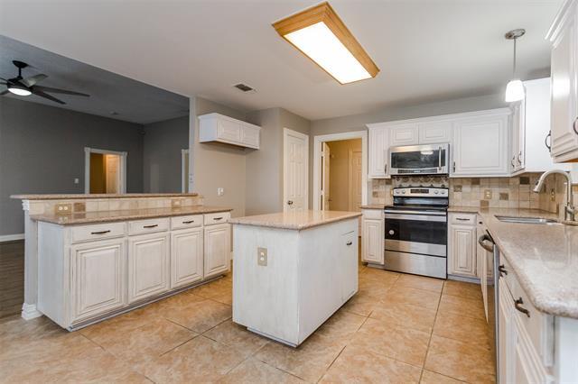 Building Photo - 412 Marybeth Dr