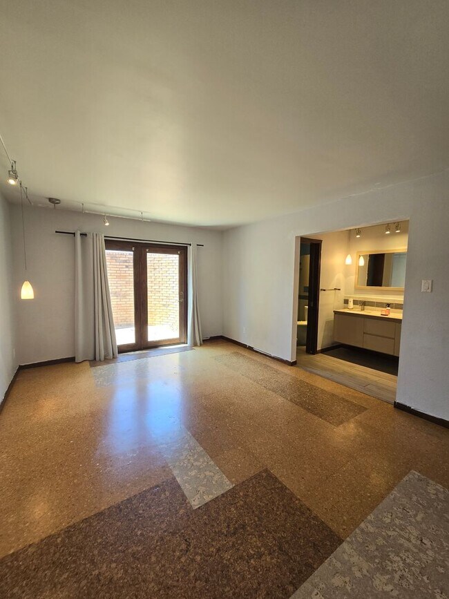 Building Photo - 2116 Circlewood Pl