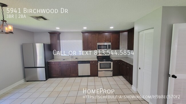 Building Photo - 5941 Birchwood Dr