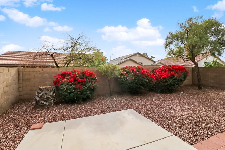 Building Photo - 12913 W Sheridan St