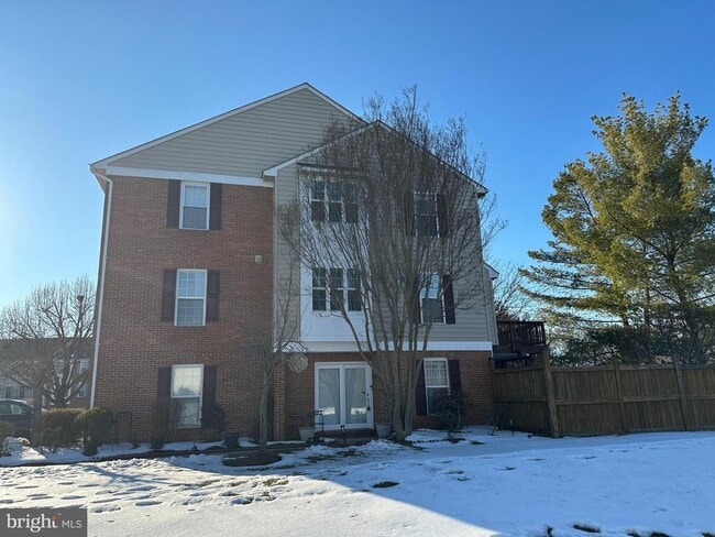 Building Photo - 4700 Warm Hearth Cir