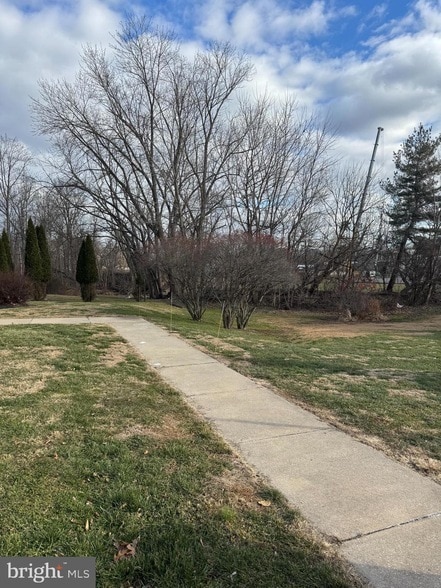 Building Photo - 315 Walnut Ct Way