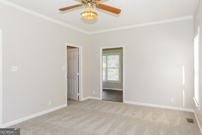 Building Photo - 2461 Sanjo St NE