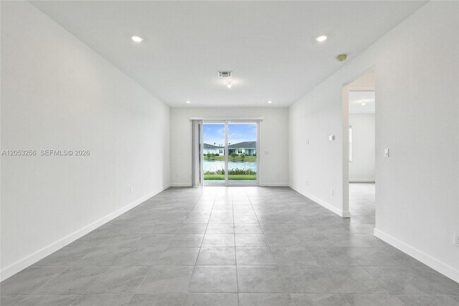 Building Photo - 3783 Harborside Ave