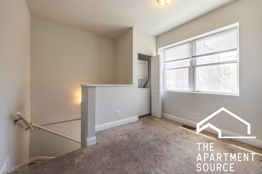 Building Photo - 1503 N Talman Ave