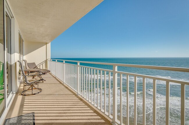 Building Photo - Direct Oceanfront Furnished Condo with Bre...