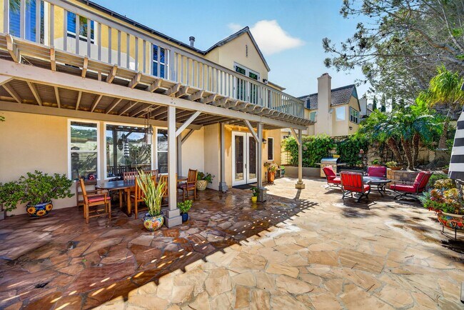 Building Photo - Elegant Summer Rental in Carmel Valley | Fully Furnished