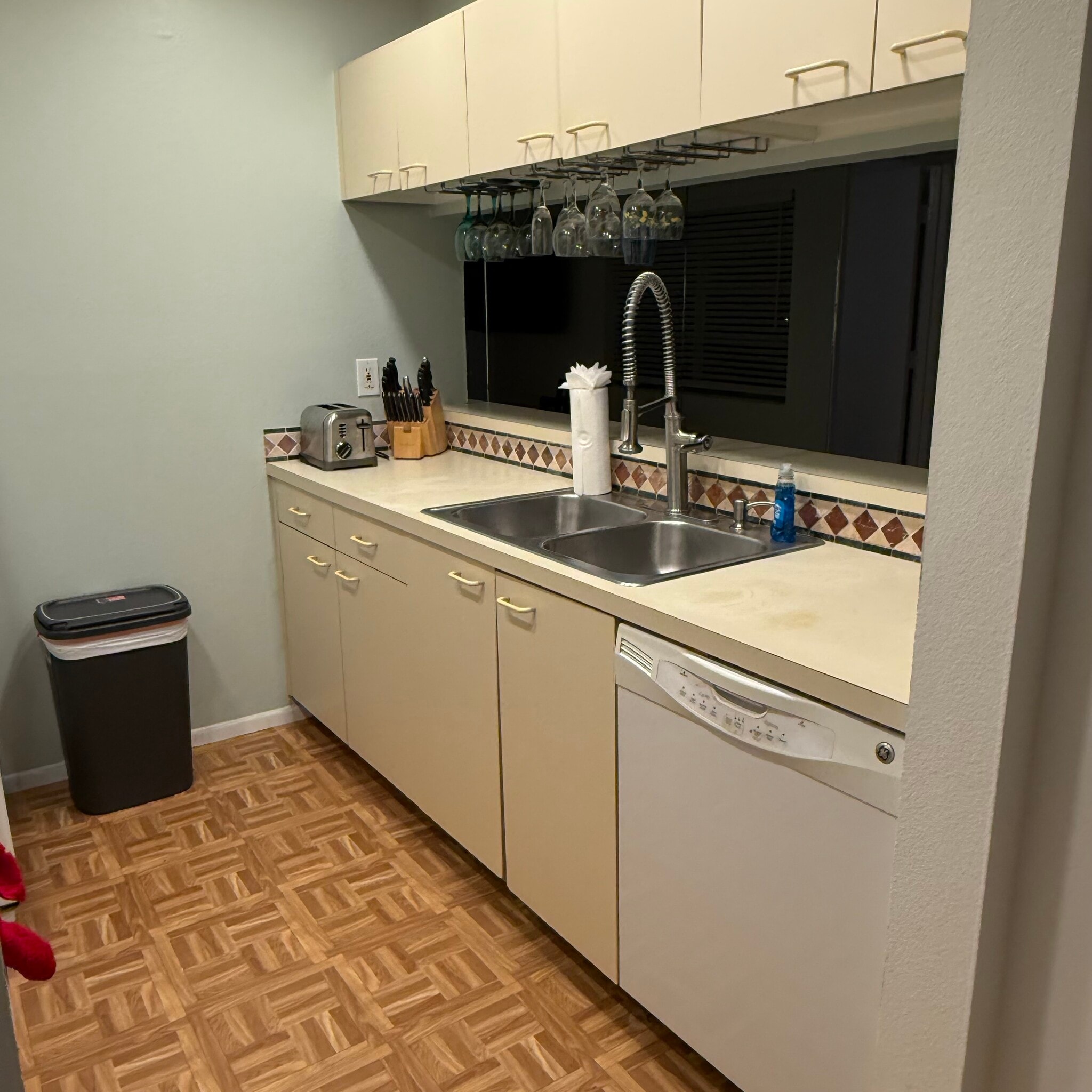 Building Photo - 3640 59th Ave W