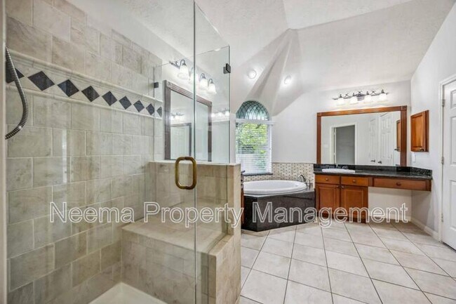 Building Photo - 23822 Wellington Ct Blvd