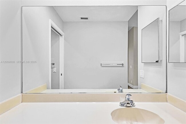 Building Photo - 1439 Springside Dr