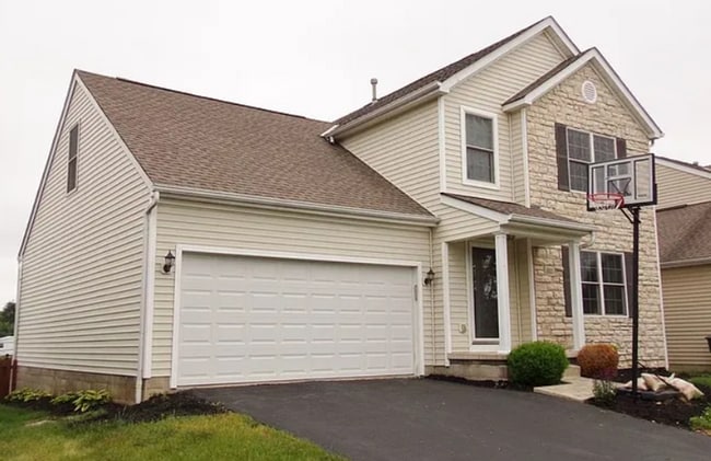 Building Photo - Beautiful 4 bedroom 2.5 bath home in Lewis Center