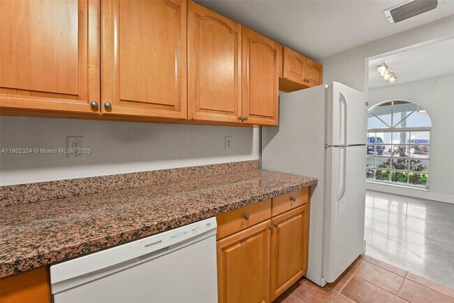 Building Photo - 7911 Camino Cir