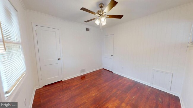 Building Photo - 6511 Enfield Dr