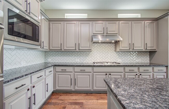 Building Photo - 2403 Orchard Way