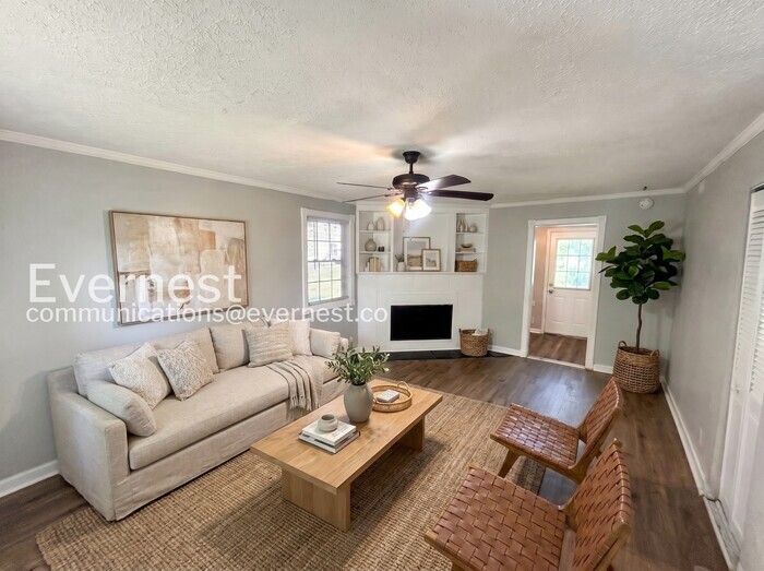 Building Photo - 811 Glade View Ct