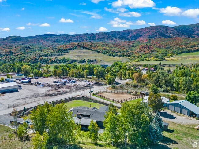 Building Photo - 4736 E 2650 N