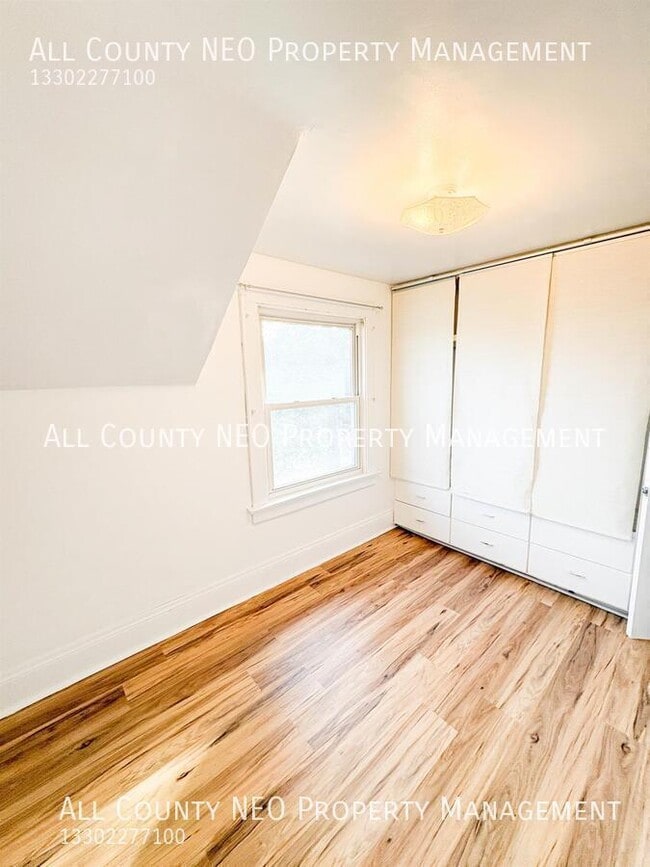 Building Photo - 1422 Elder Ave