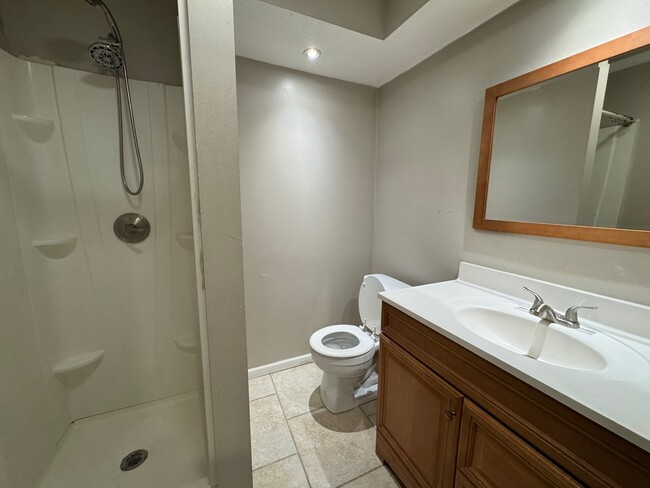 Building Photo - 1208 Toft St