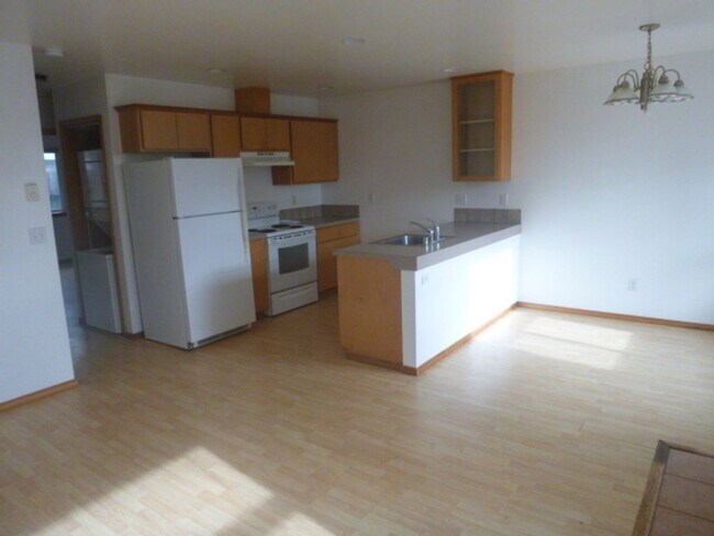 Building Photo - 1030 Mt Olympus Ave SE