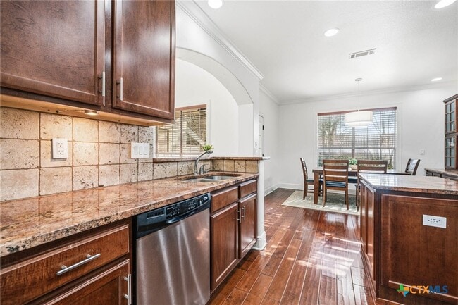 Building Photo - 3107 Sweetwater Cove