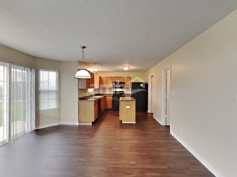 Building Photo - 2488 Liatris Dr