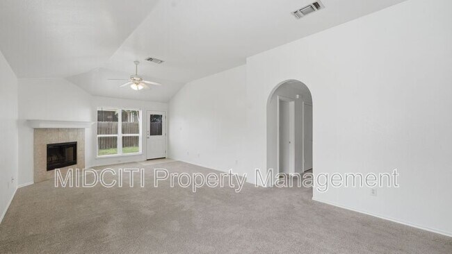 Building Photo - 137 Jerry Lees Trail