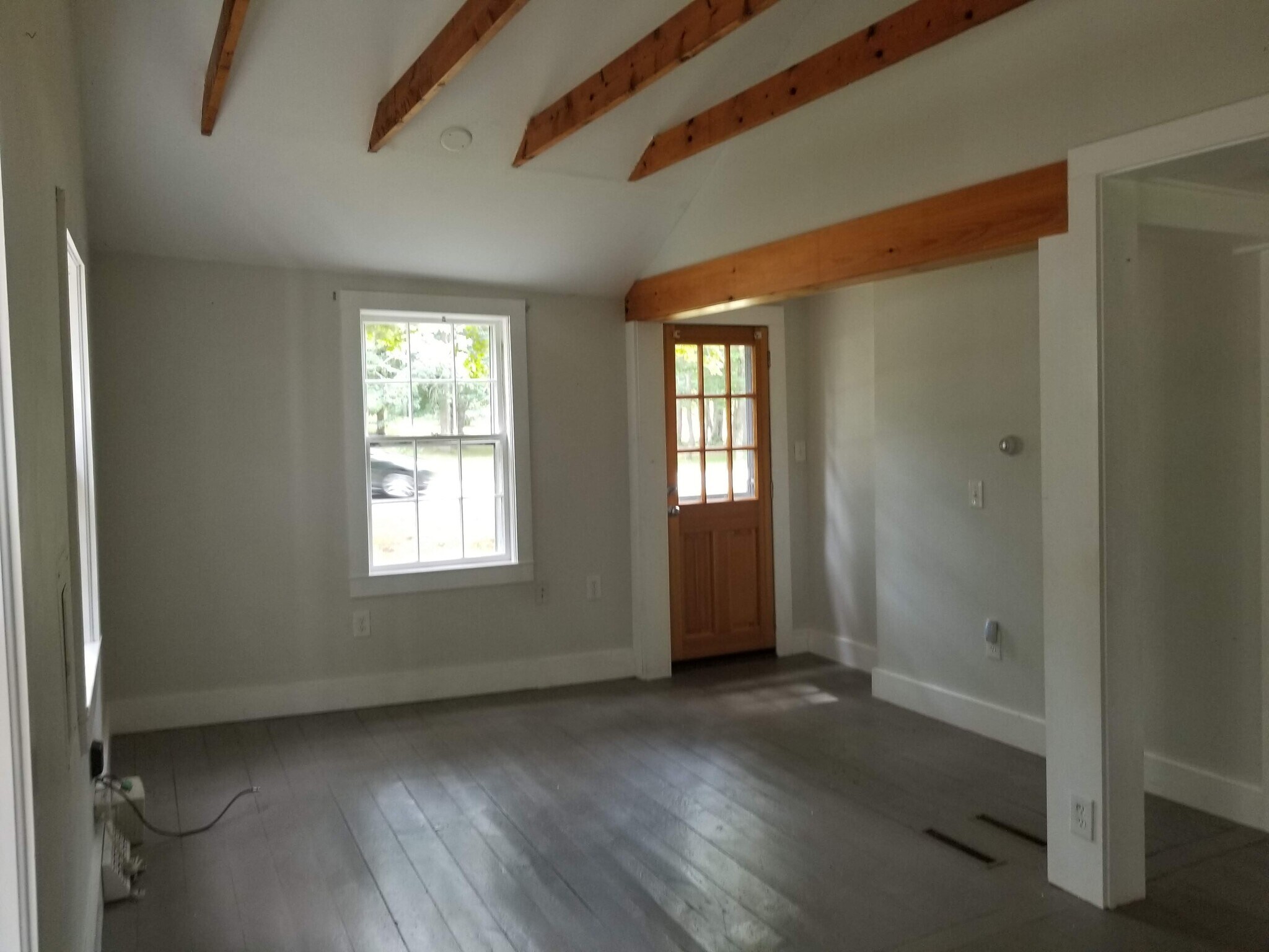 Building Photo - 980 Careswell St