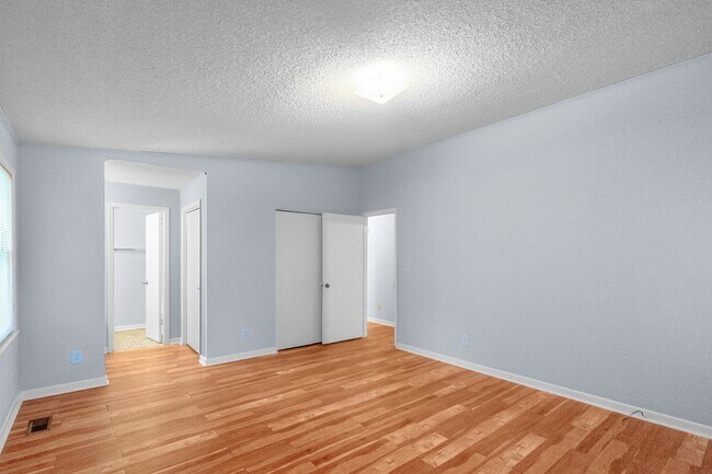 Building Photo - Lovely home in Charlotte