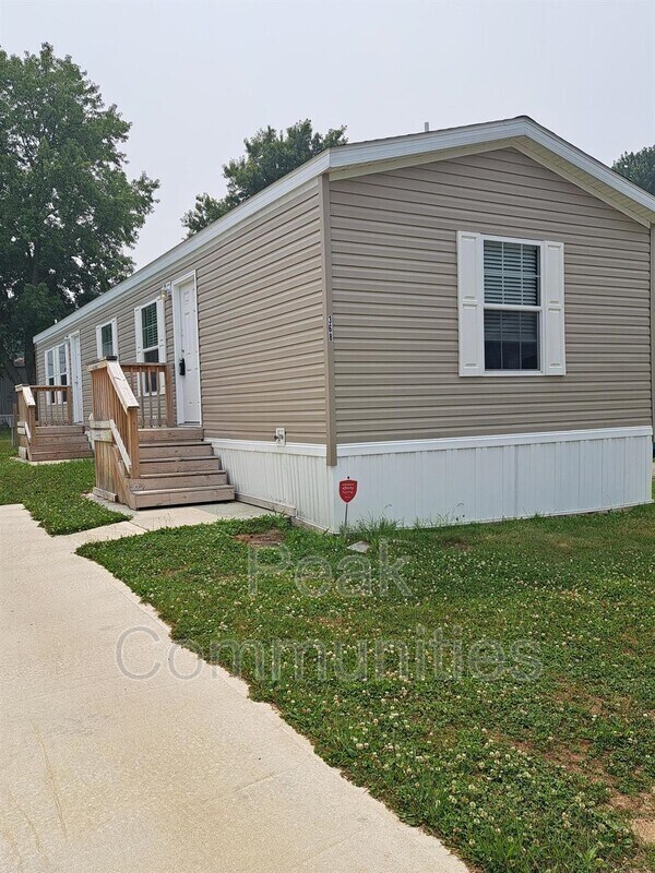 Building Photo - 368 Shady Brook Hts