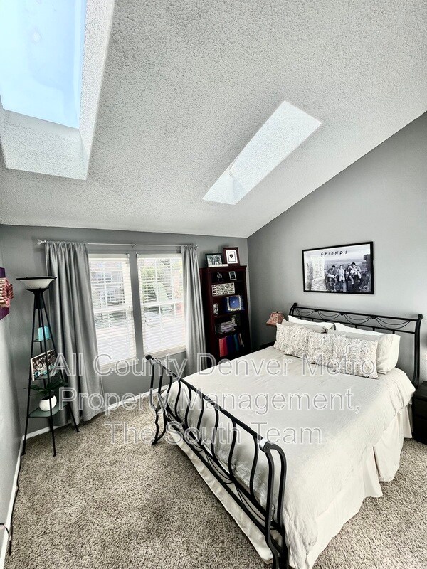 Building Photo - 9623 W Chatfield Ave