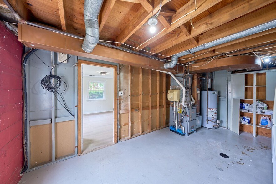 Building Photo - 2924 Gracefield Rd