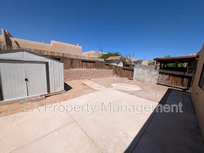 Building Photo - 3301 Schumacher St NW