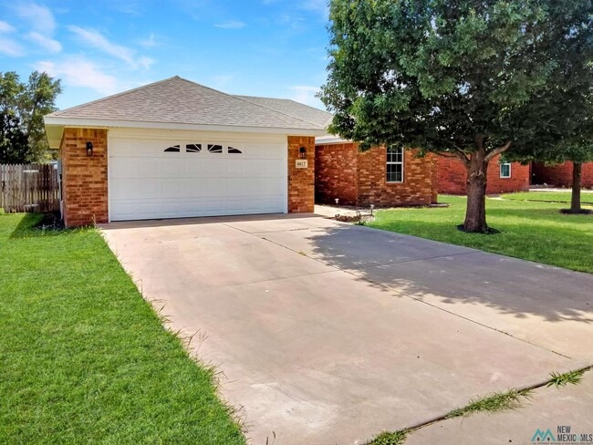 Building Photo - 4417 Sandstone Dr