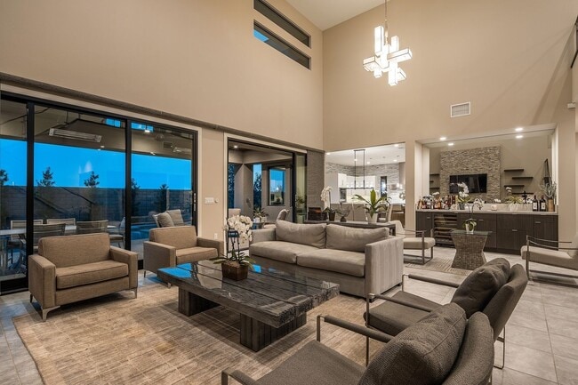 Building Photo - Luxury Home located in The Ridges of Summe...