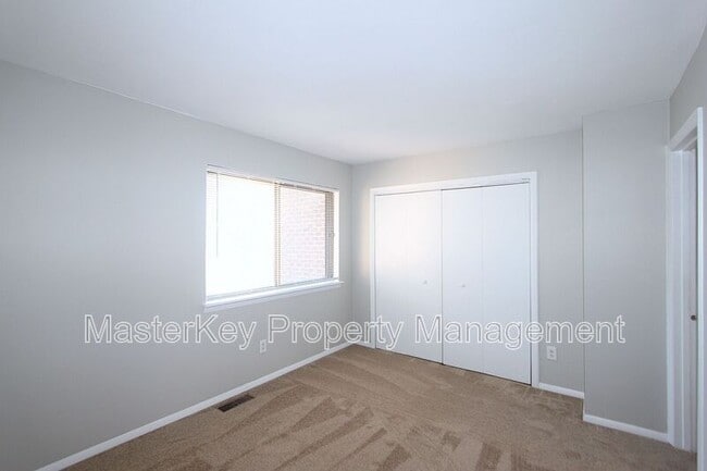 Building Photo - 1273 Teakwood Pl