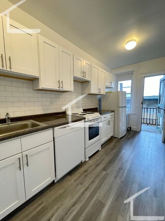 Building Photo - No Brokers Fee, No Security Deposit, Heat, Hot Water Included, Laundry on a Site