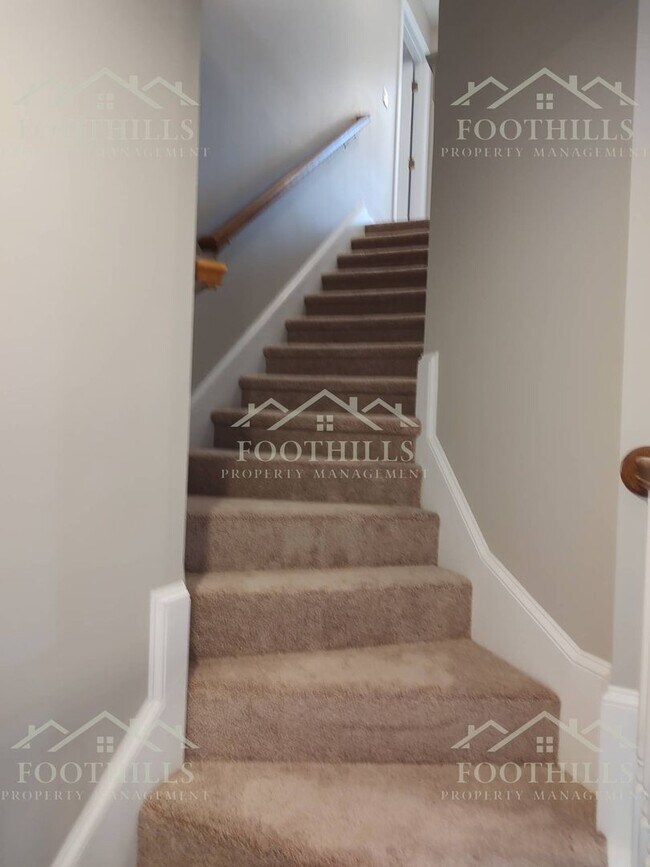 Building Photo - 901 Autumn Oaks