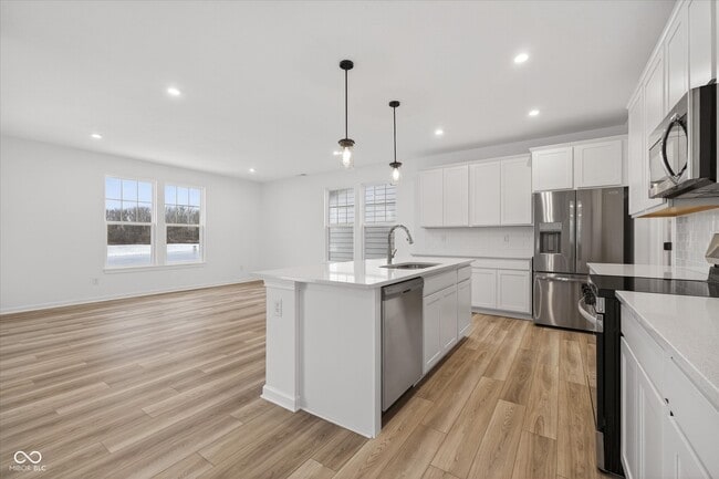 Building Photo - 16067 Meadow Frost Ct