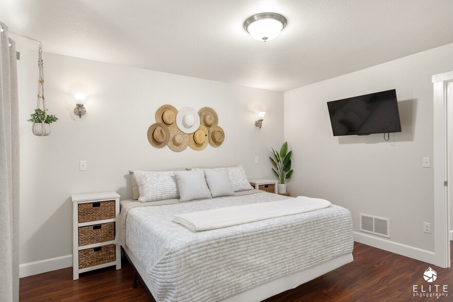 Building Photo - 920 W Wilder Ave