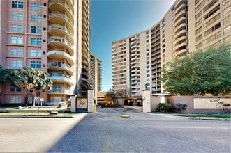 Building Photo - 3525 Sage Rd