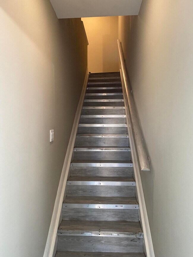 Building Photo - 508 57th St