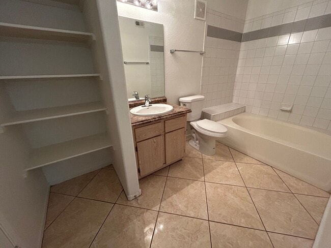 Building Photo - BRIGHT 1 BD & 1 FB CONDO IN SOUTHWEST LAS VEGAS