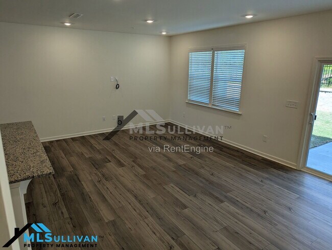 Building Photo - 173 Cabernet Dr